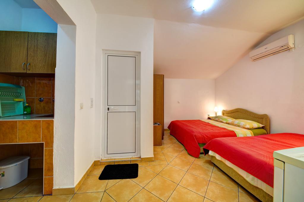Apartments Dalila Ulcinj Exterior foto